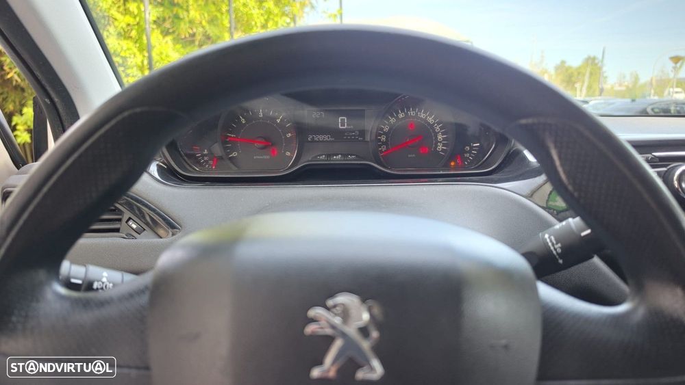 Peugeot 208 1.4 HDi - 16