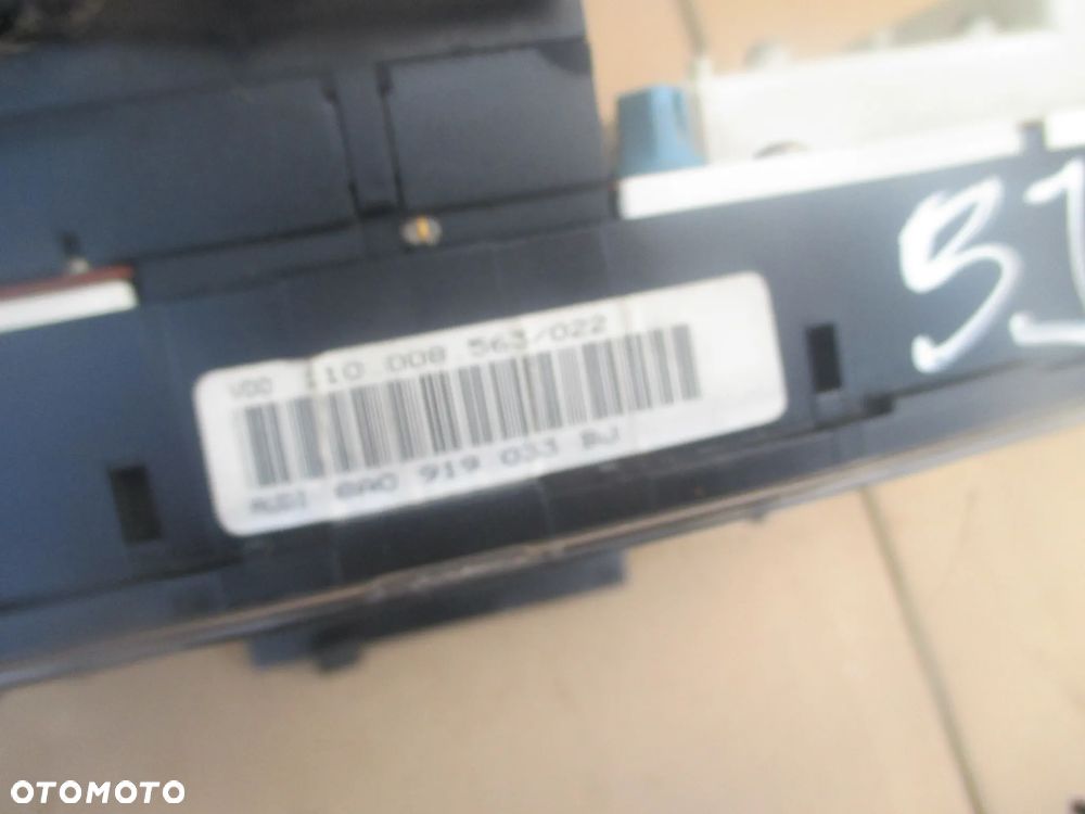 licznik Audi 80 B4 8A0919033BJ - 3
