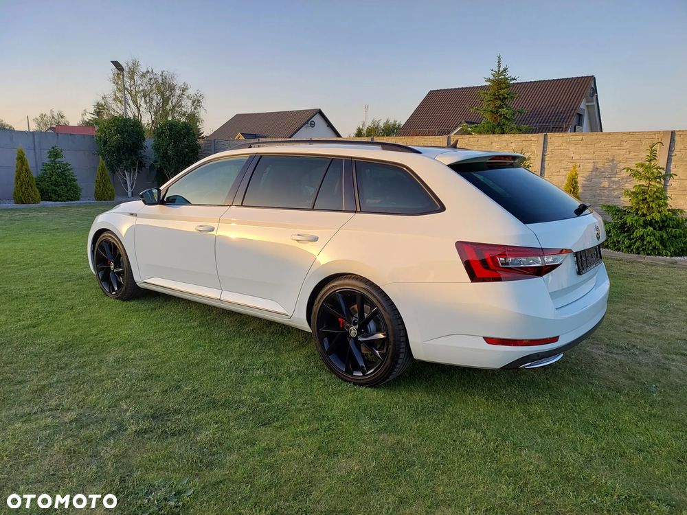 Skoda Superb 2.0 TDI Sportline DSG - 34
