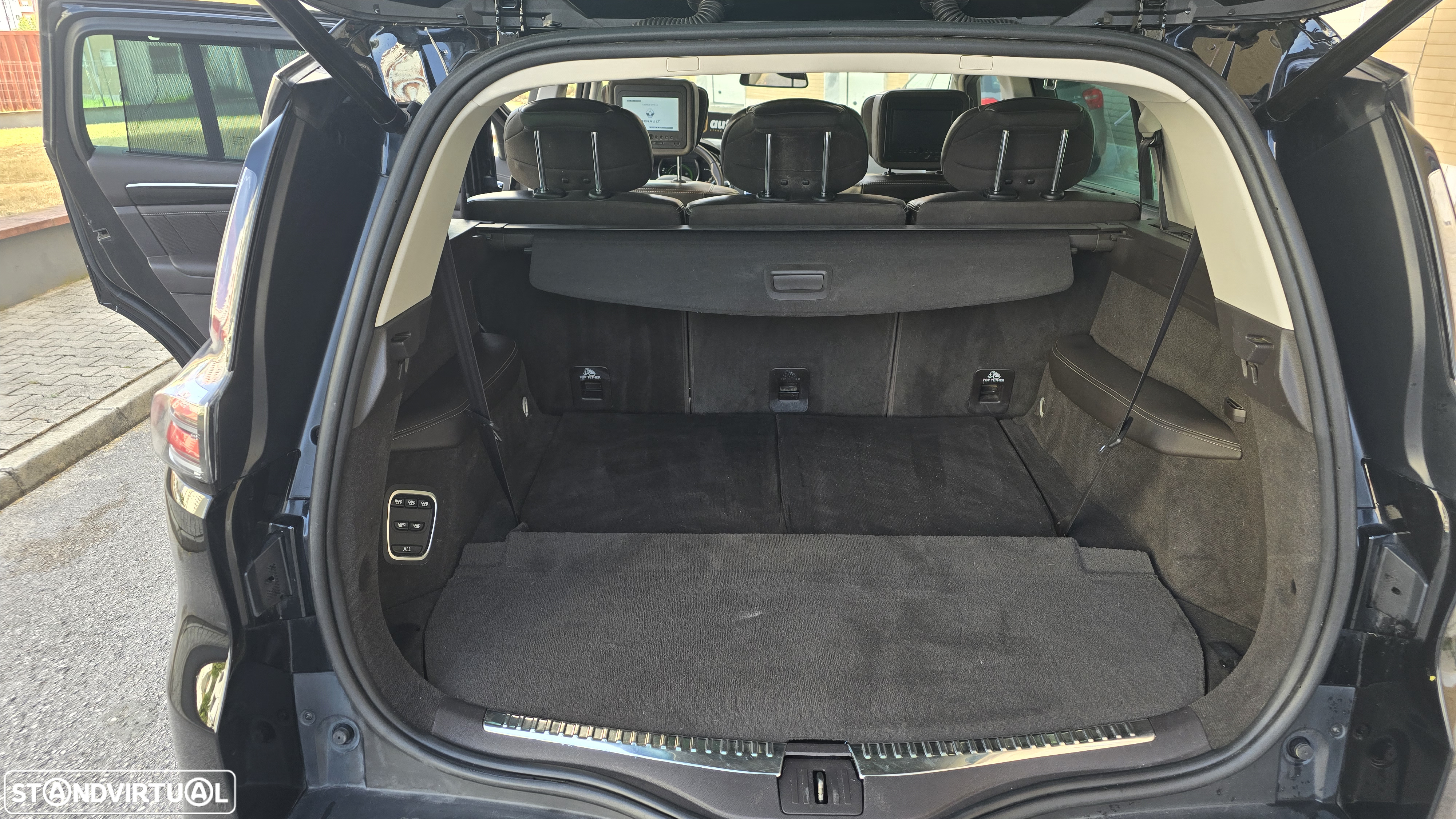 Renault Espace 1.6 dCi Initiale Paris EDC - 23
