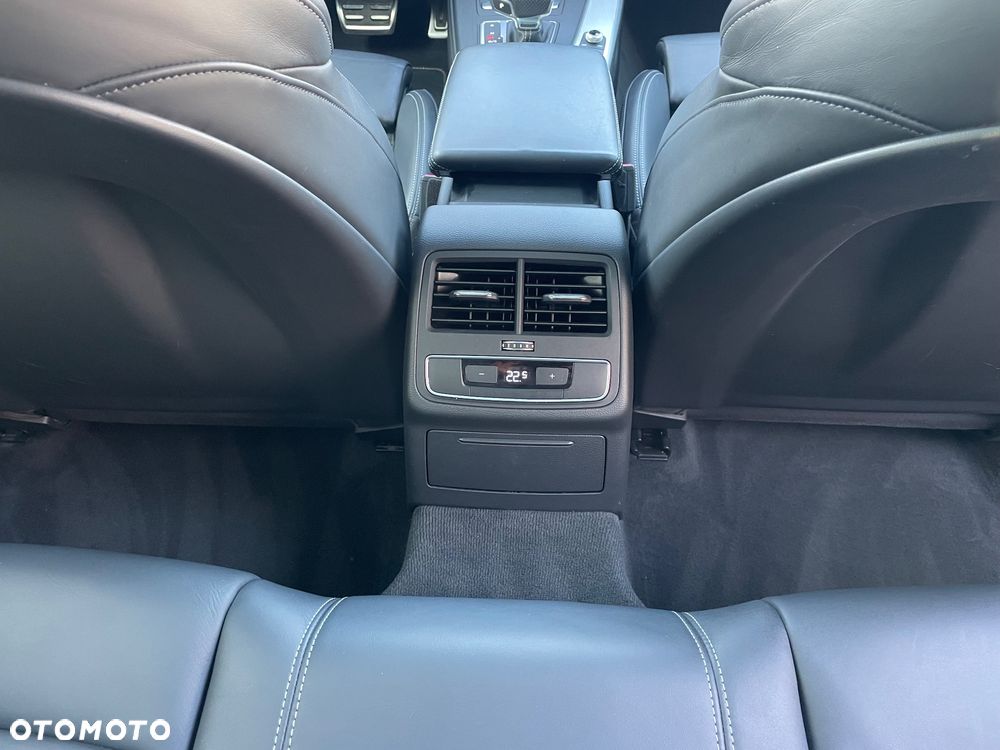 Audi A4 Avant 2.0 TDI DPF clean diesel quattro S tronic S line Sportpaket - 31