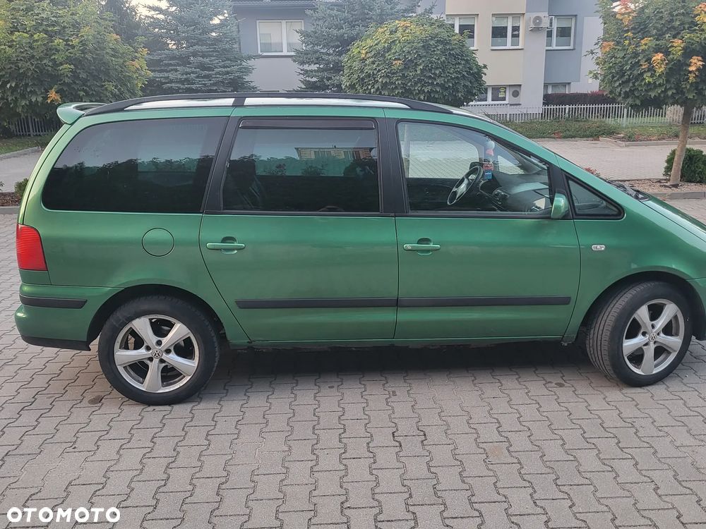 Volkswagen Sharan 1.9 TDI Highline - 11