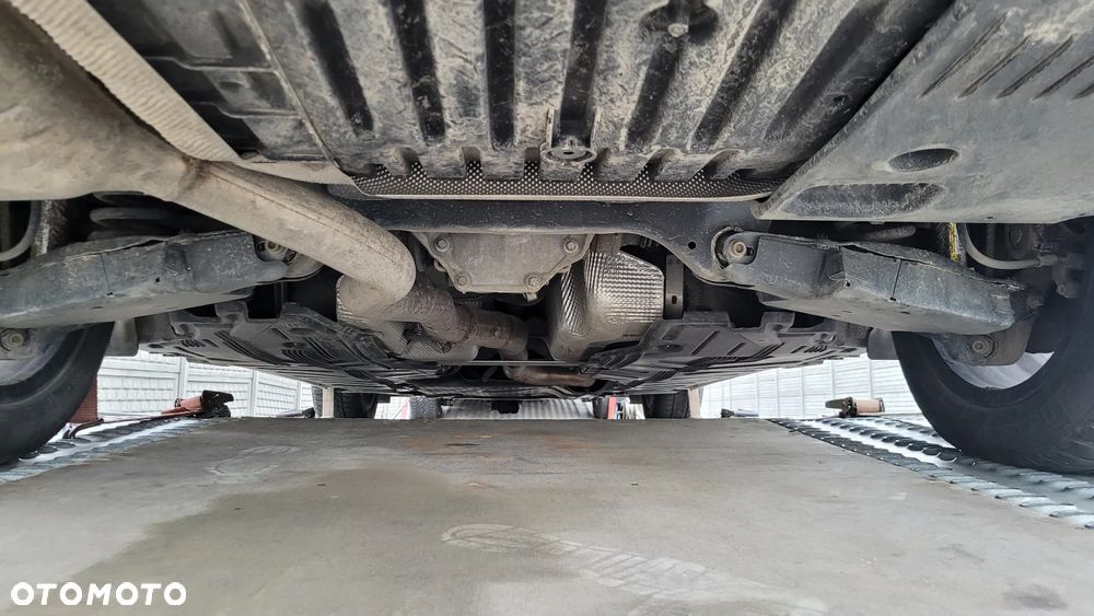 Mercedes-Benz Klasa E 200 d 9G-TRONIC Avantgarde - 8