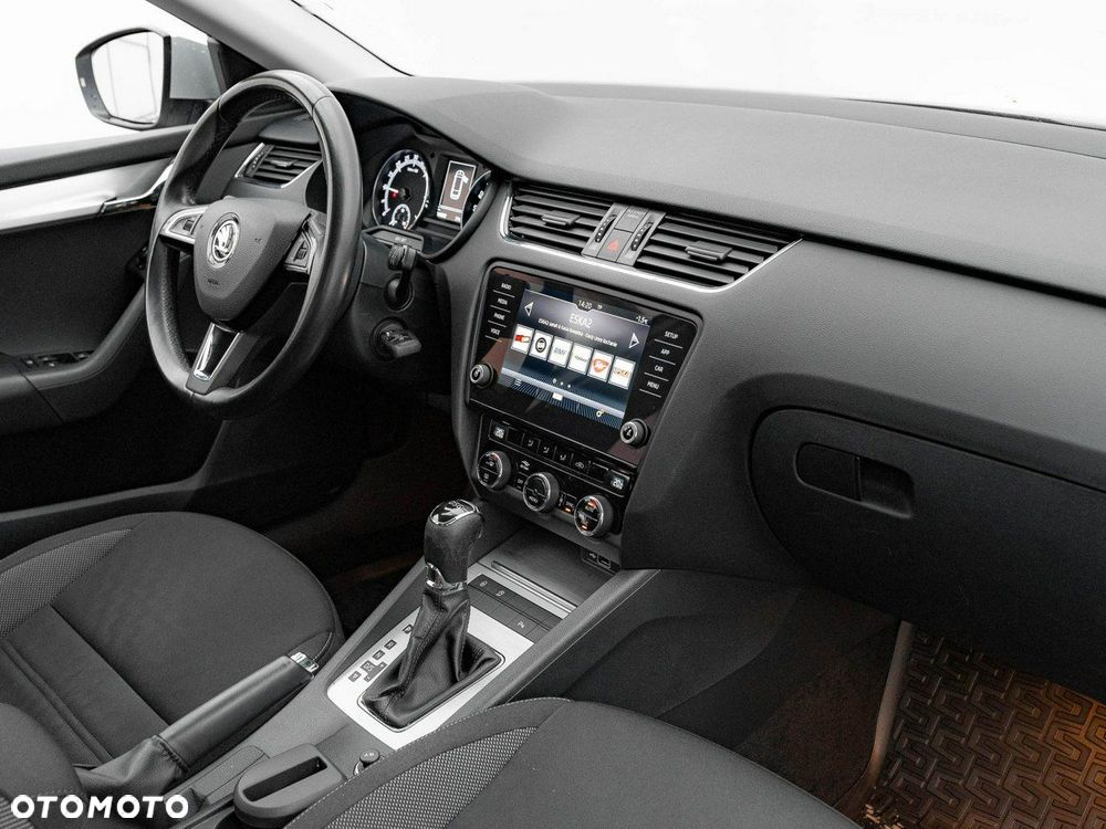 Skoda Octavia 2.0 TDI SCR Ambition DSG - 33