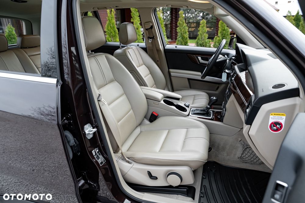 Mercedes-Benz GLK 350 CDI DPF 4Matic 7G-TRONIC - 25