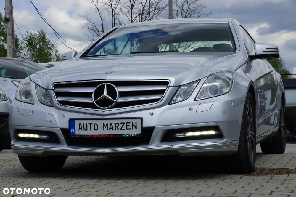 Mercedes-Benz Klasa E 220 CDI DPF BlueEFFICIENCY Automatik Avantgarde - 4