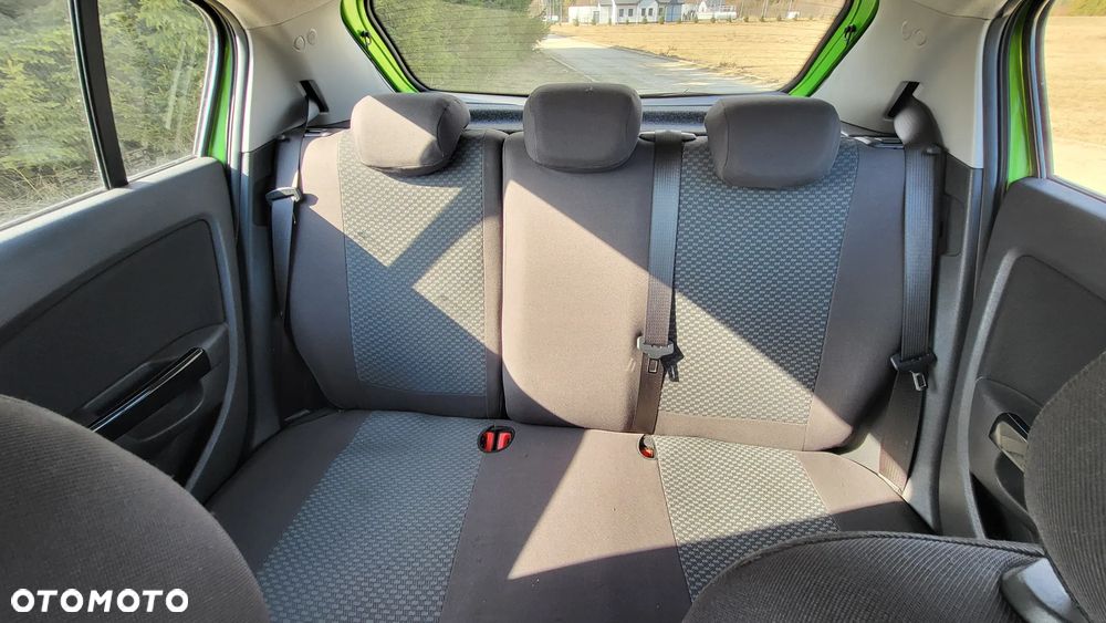 Opel Corsa 1.2 16V Edition / Active - 23