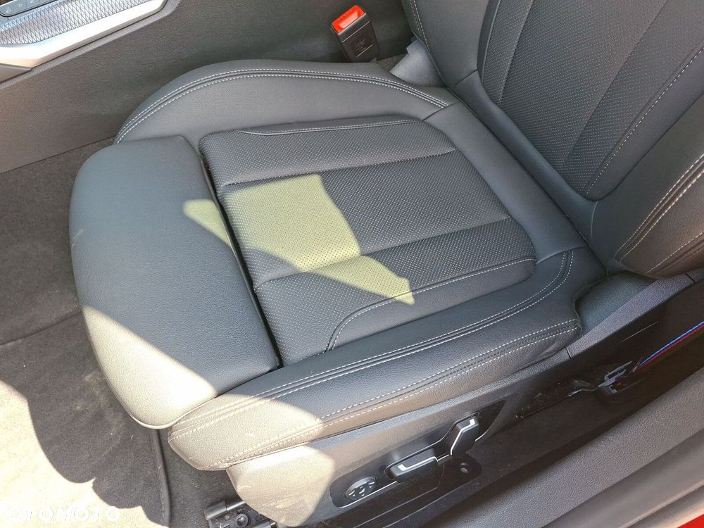 BMW Seria 3 M340d xDrive mHEV sport - 14