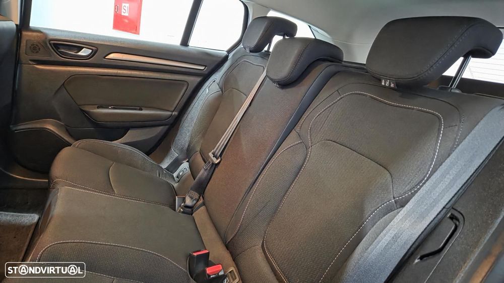 Renault Mégane 1.6 Plug-In Techno - 12