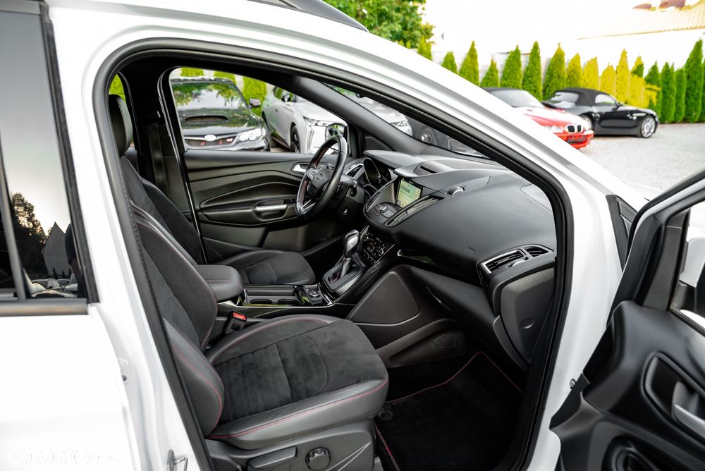 Ford Kuga 2.0 TDCi 4x4 ST-Line - 25