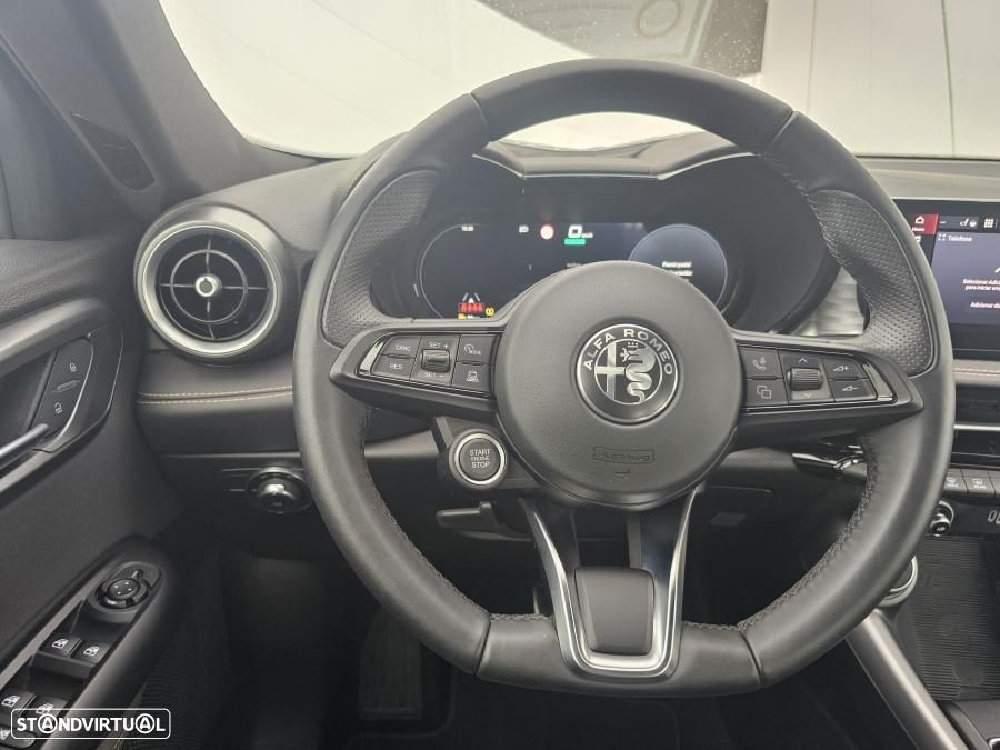 Alfa Romeo Tonale 1.5 Hybrid Sprint - 34