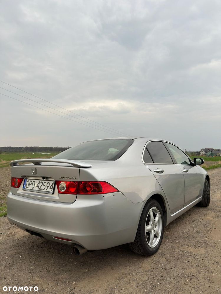 Honda Accord 2.0 Comfort - 10