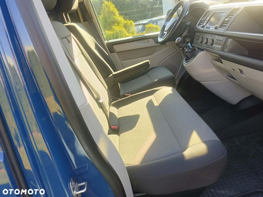 Volkswagen Transporter - 18