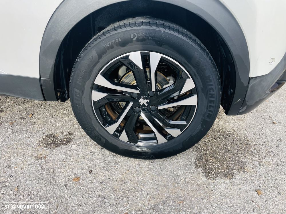 Peugeot e-2008 50 kWh GT Line - 17