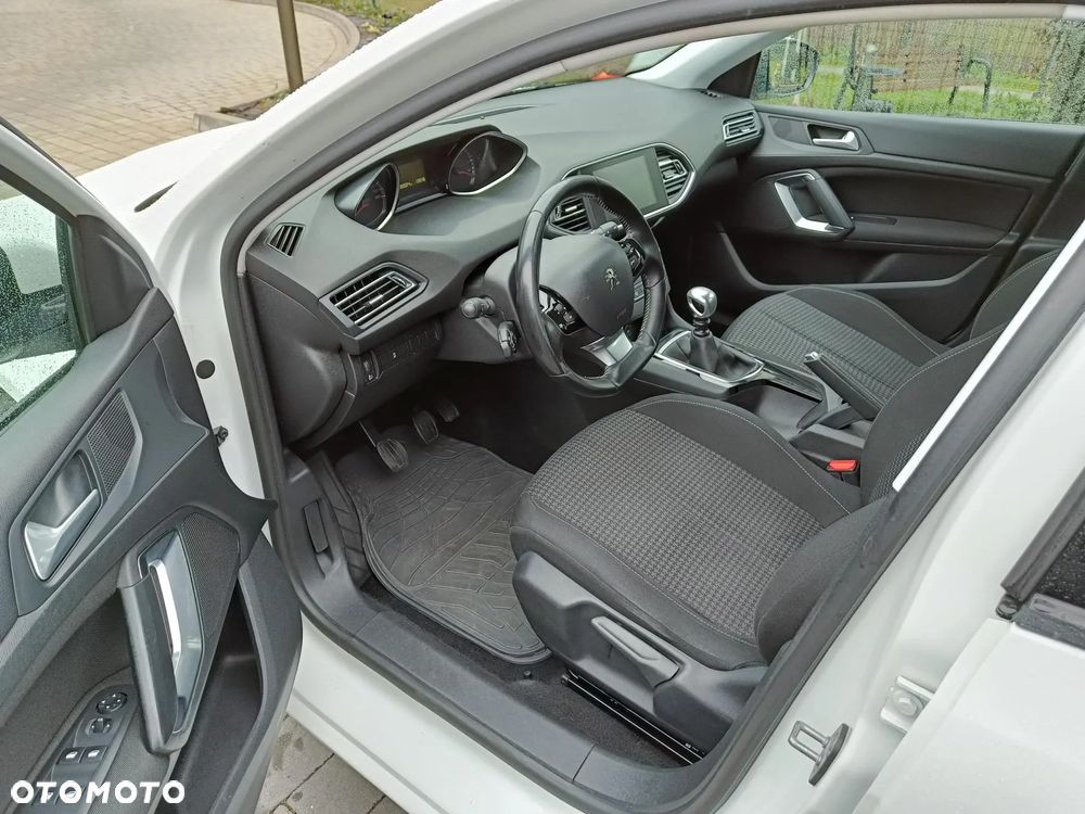 Peugeot 308 1.6 BlueHDi Business Line S&S - 4