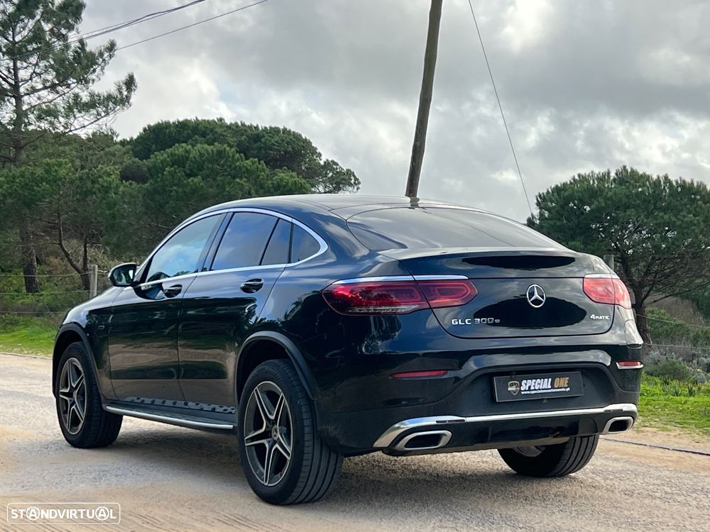 Mercedes-Benz GLC 300 e Coupé 4Matic - 25
