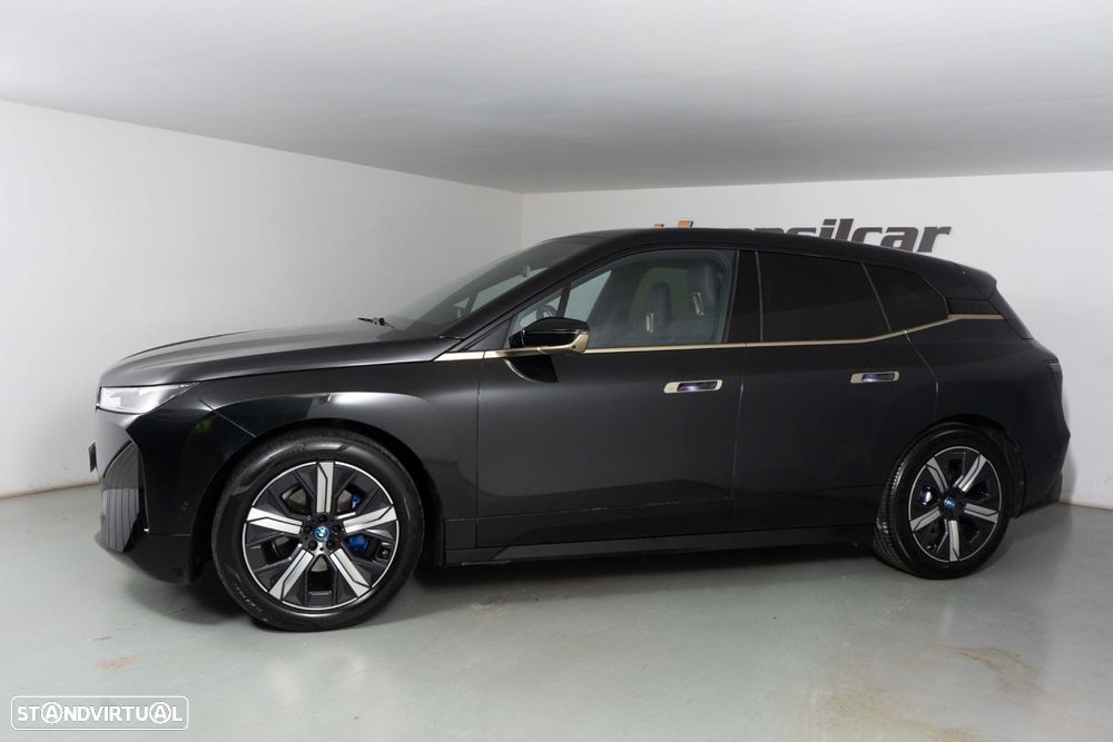 BMW iX xDrive 40 Pack Desportivo - 6