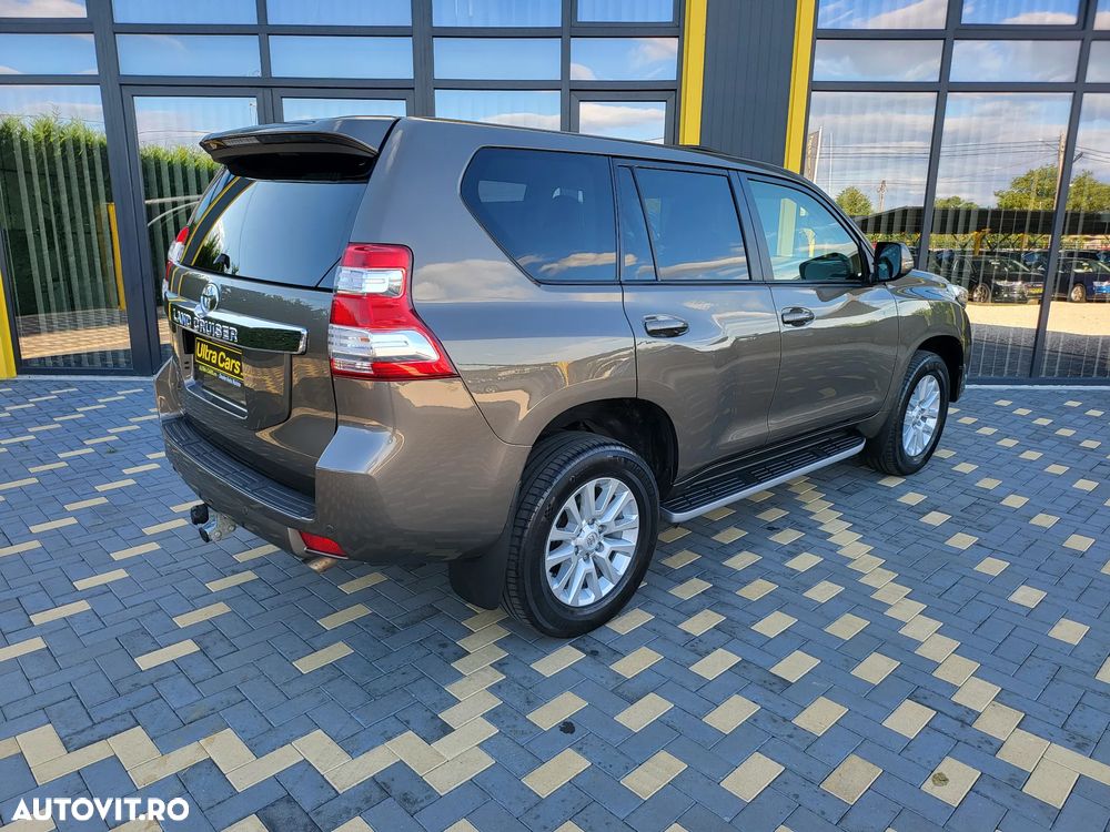 Toyota Land Cruiser 2.8l Turbo D-4D A/T AVS Luxury - 6