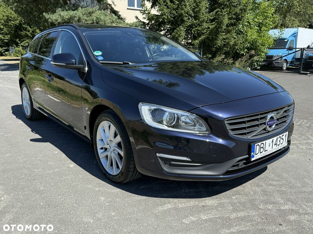 Volvo V60 T3 Geartronic Momentum - 40
