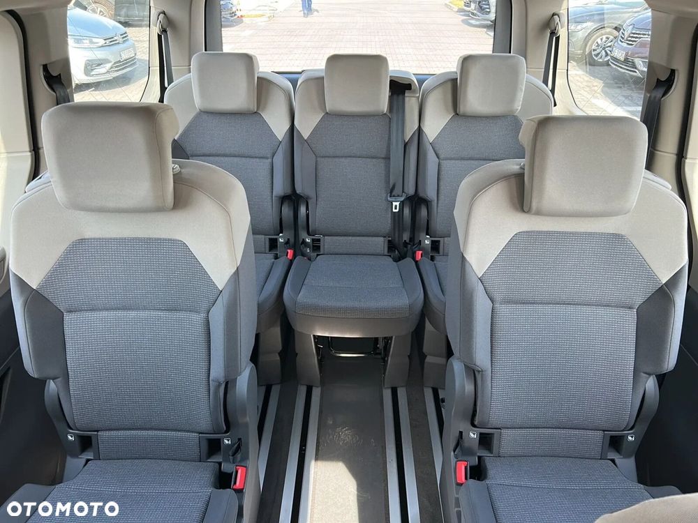 Volkswagen Multivan 2.0 TDI L2 Family DSG - 16