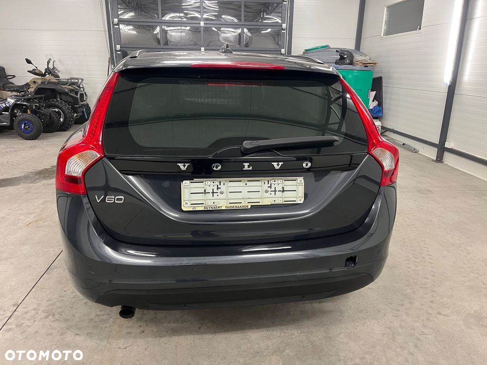 Volvo V60 DRIVe Momentum - 7