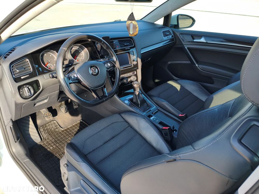 Volkswagen Golf 2.0 TDI (BlueMotion Technology) Highline - 17