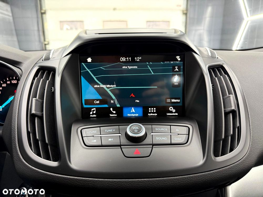 Ford Kuga 1.5 EcoBoost 2x4 Titanium - 18