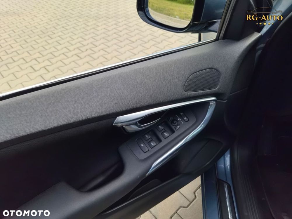 Volvo V40 - 27
