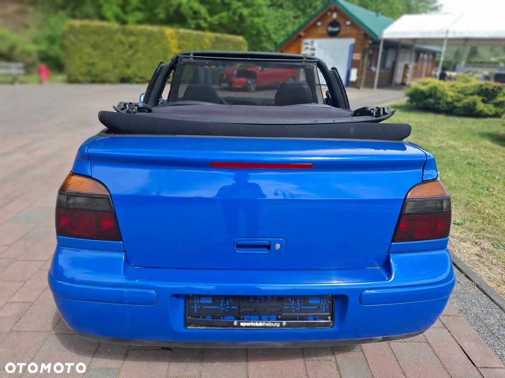 Volkswagen Golf Cabrio 1.6 - 4