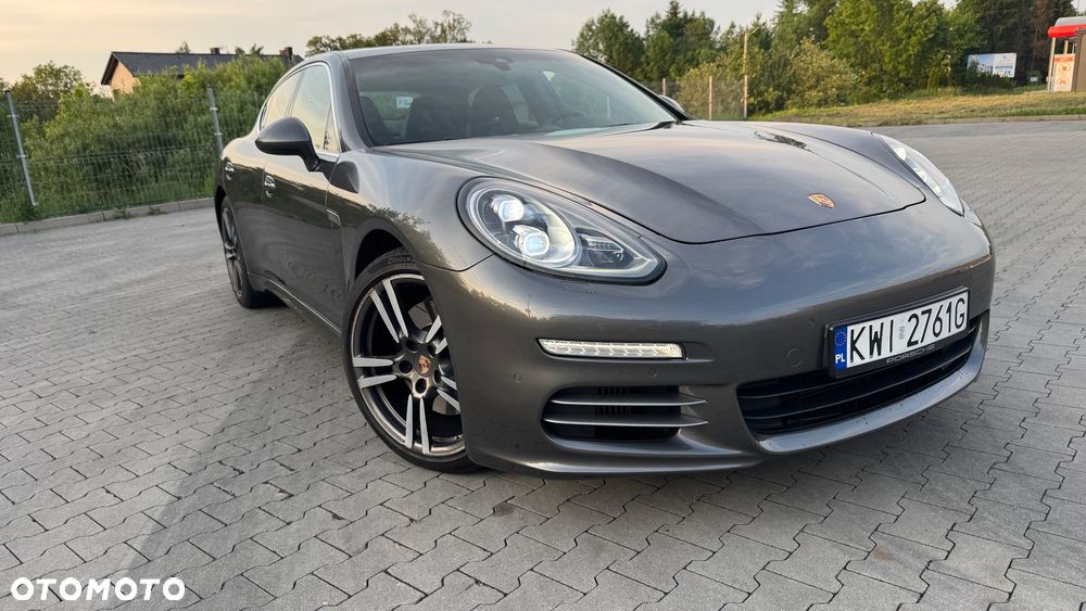 Porsche Panamera 4S - 2