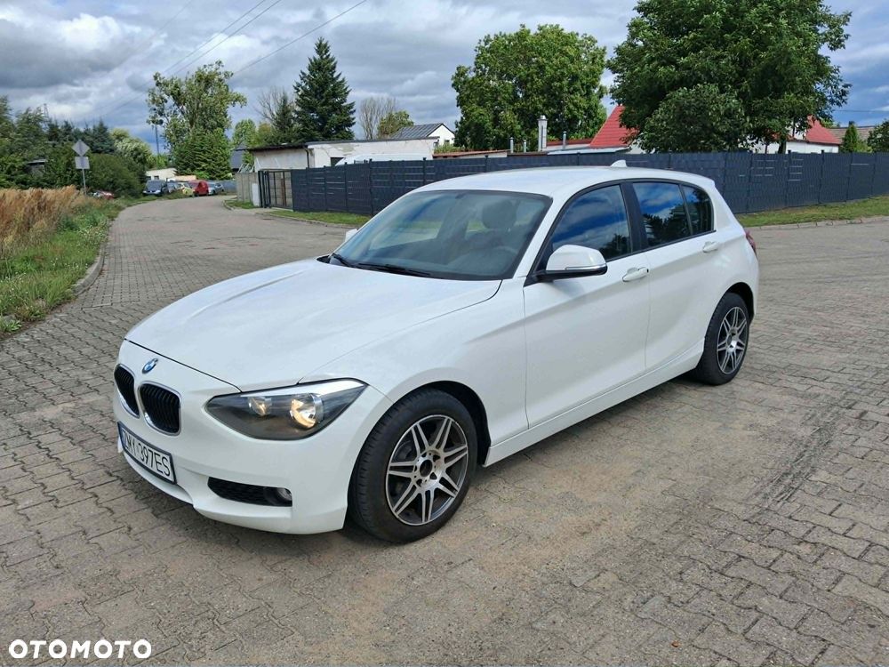 BMW Seria 1 114i - 1
