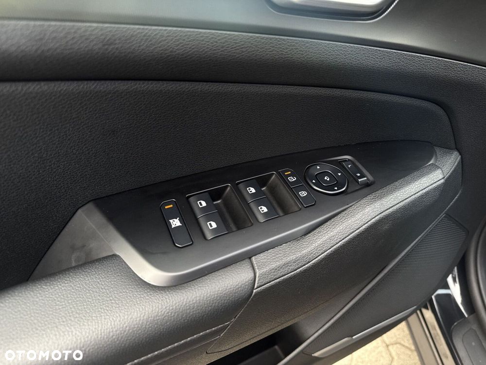 Kia Sportage - 10