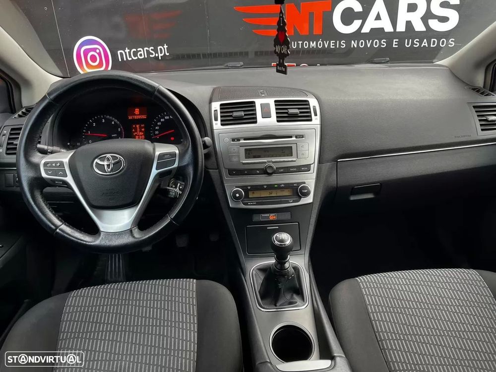 Toyota Avensis SW 2.0 D-4D Comfort - 6