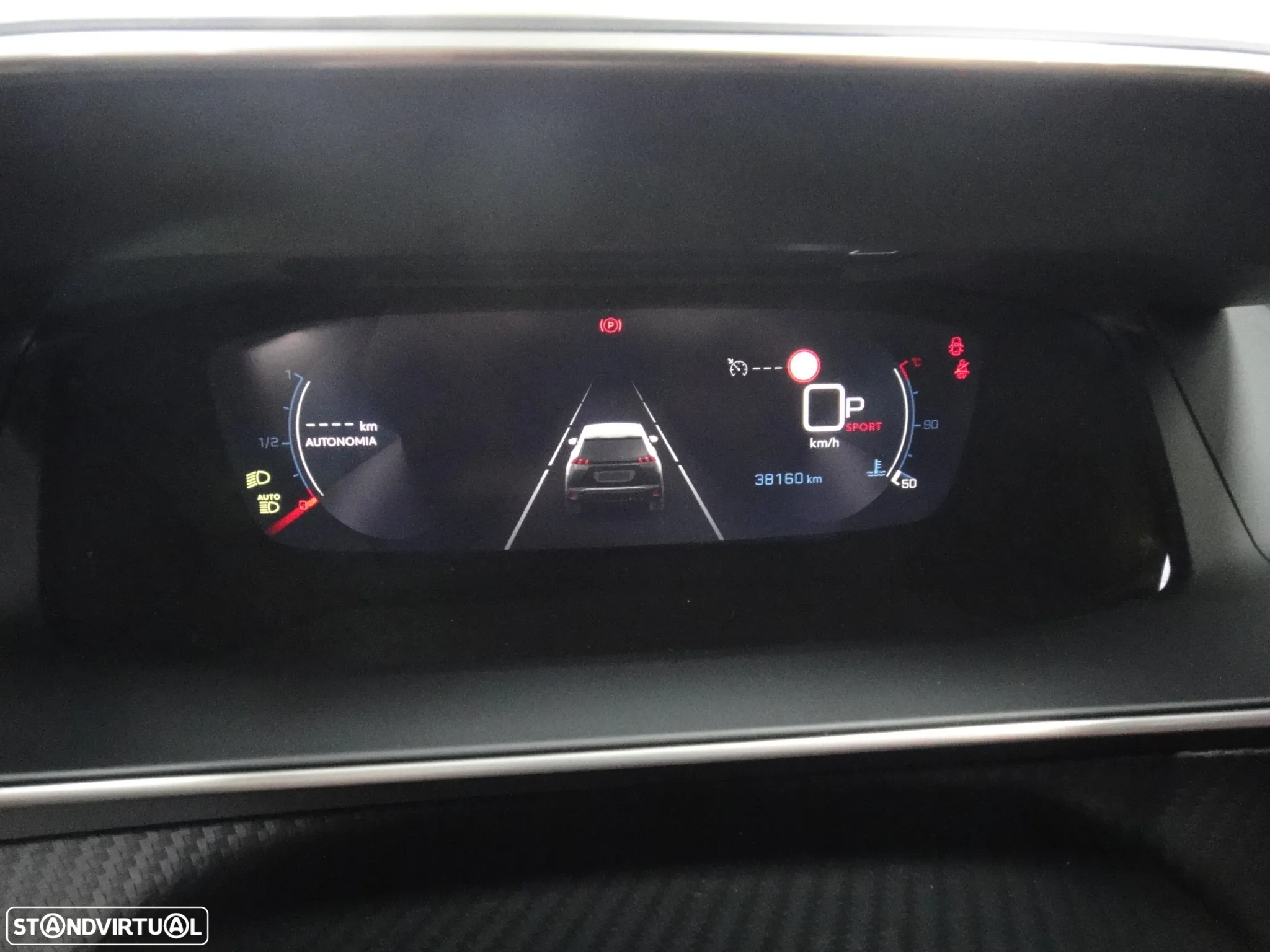 Peugeot 2008 1.2 PureTech GT EAT8 - 36