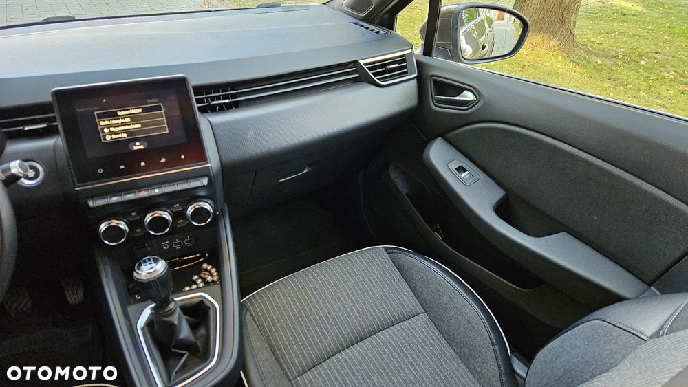 Renault Clio TCe 100 BUSINESS EDITION - 17
