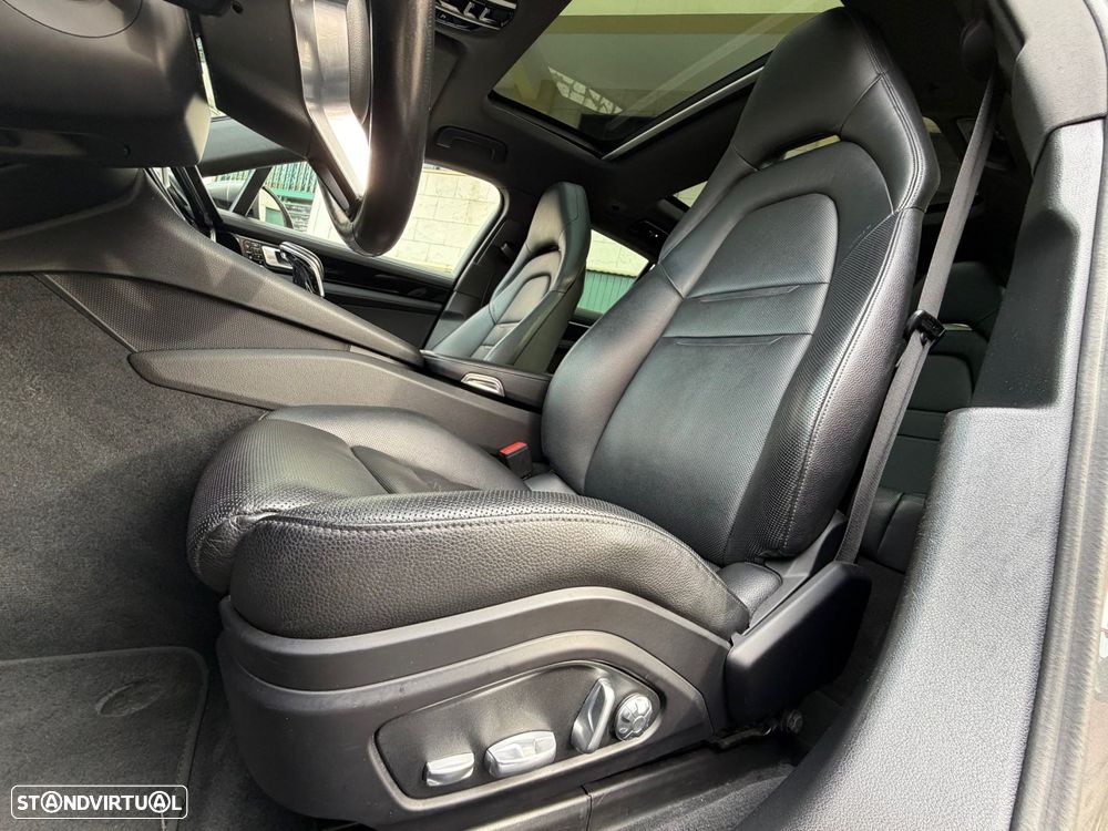 Porsche Panamera Sport Turismo 4 S - 26