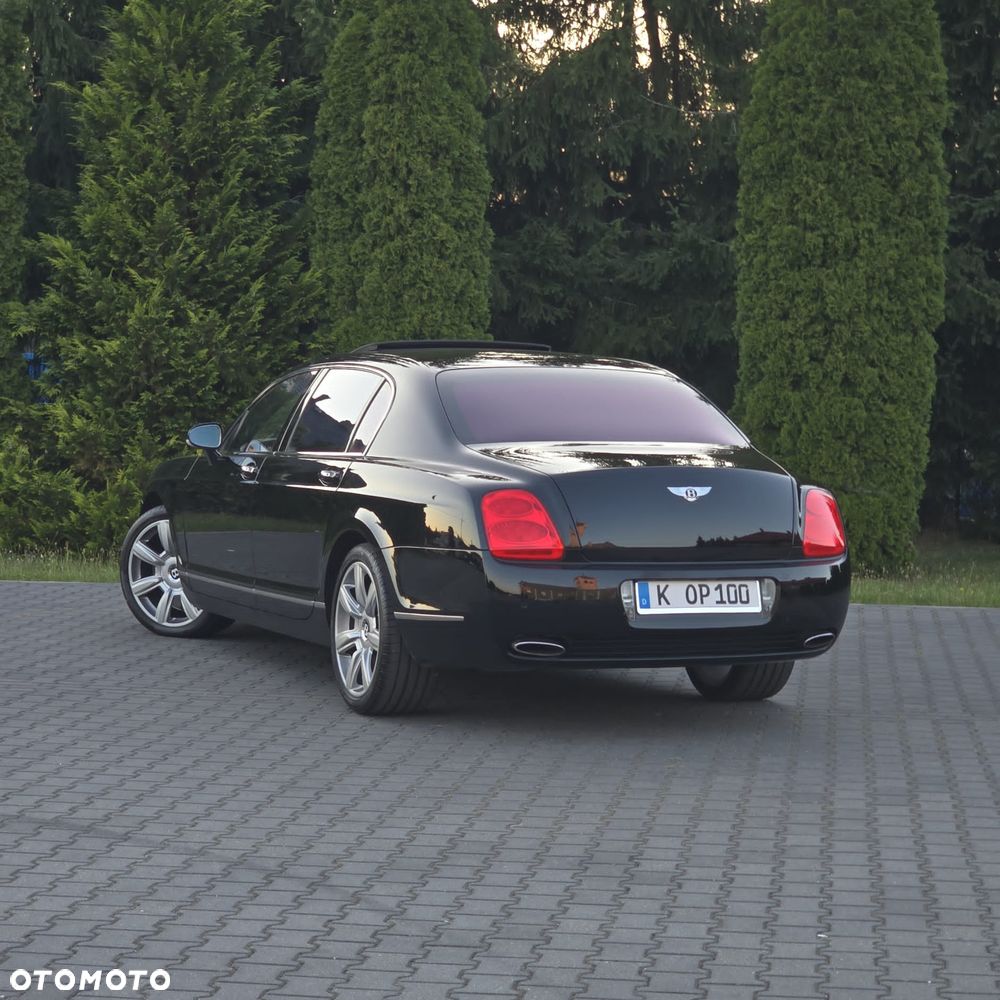 Bentley Flying Spur - 16