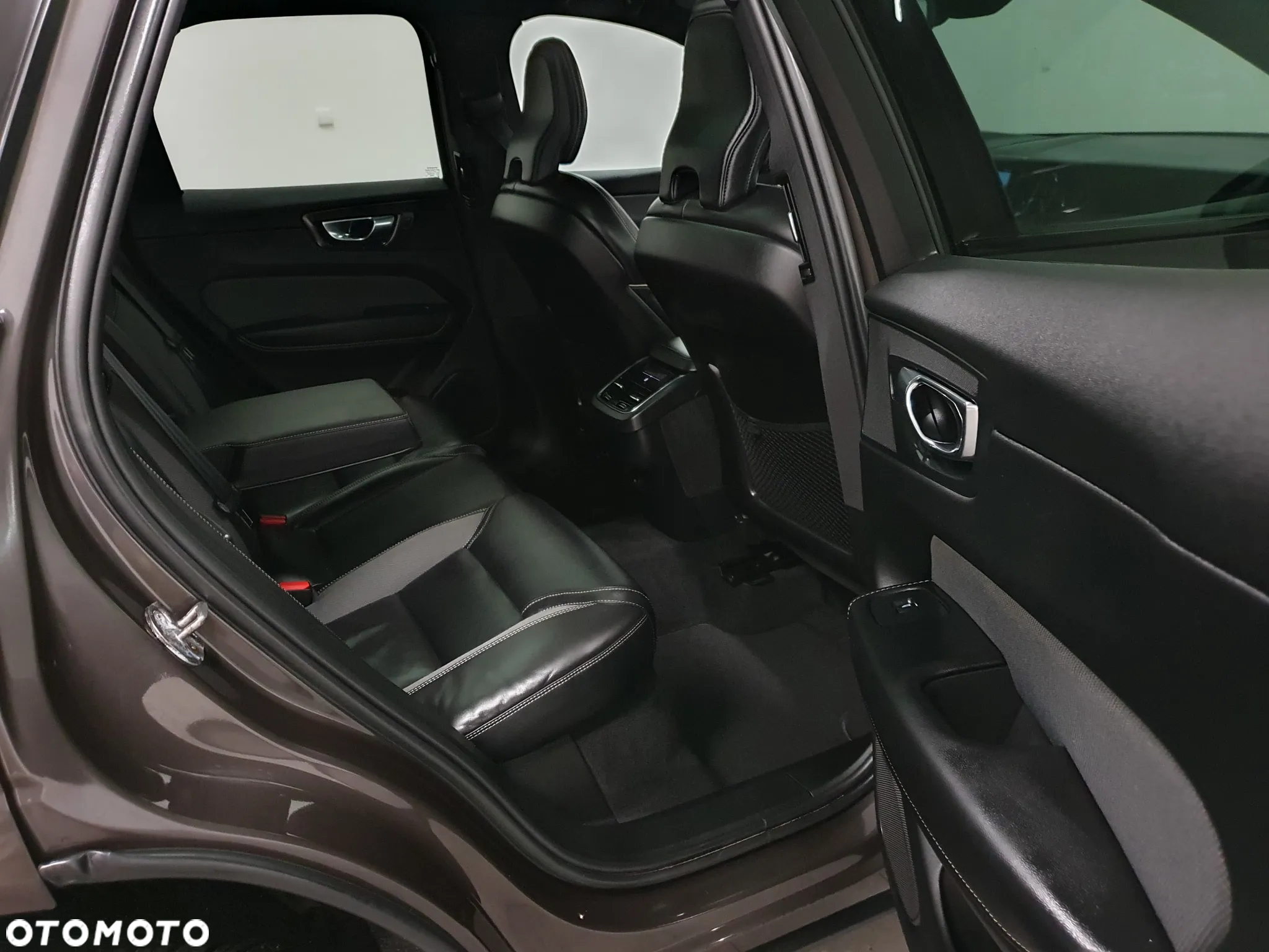 Volvo XC 60 B5 D AWD Geartronic RDesign - 31