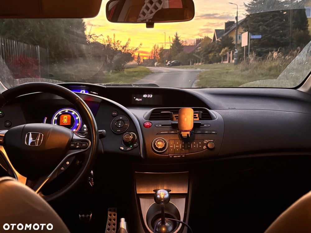 Honda Civic 1.8 GT Special Edition - 10