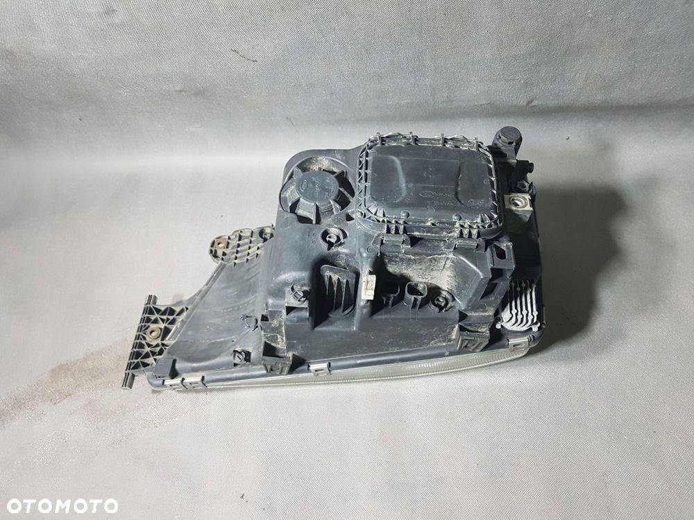 REFLEKTOR LAMPA PRZÓD PRZEDNIA PRAWA MAN TGX TGS EURO 6 81251016686 - 4