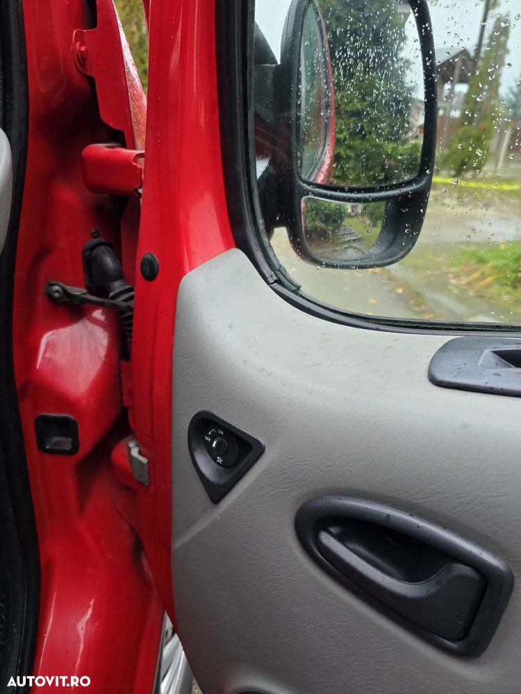 Opel Vivaro - 23