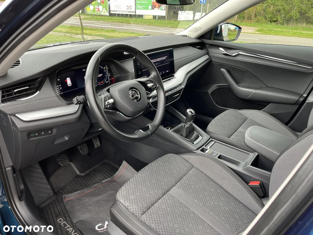 Skoda Octavia 2.0 TDI Style - 10