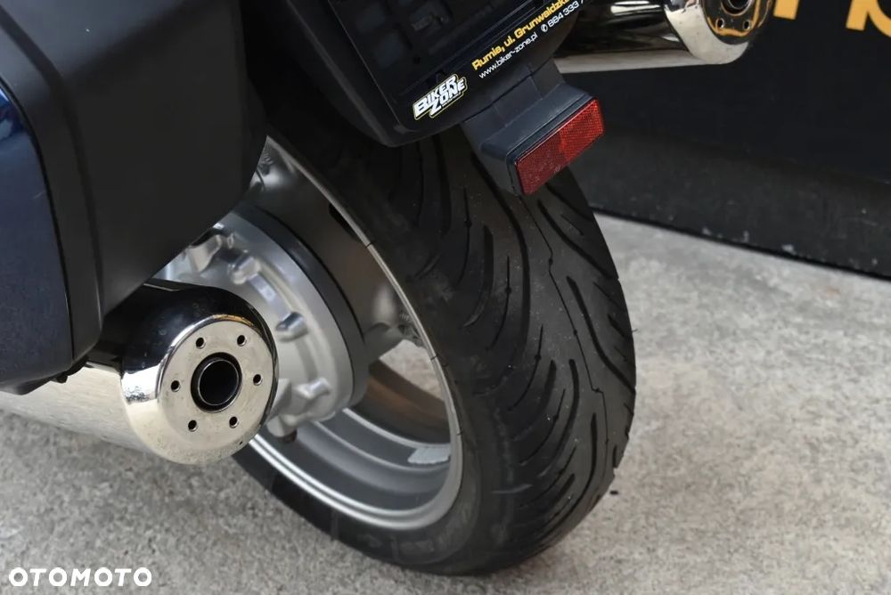 Yamaha FJR - 17