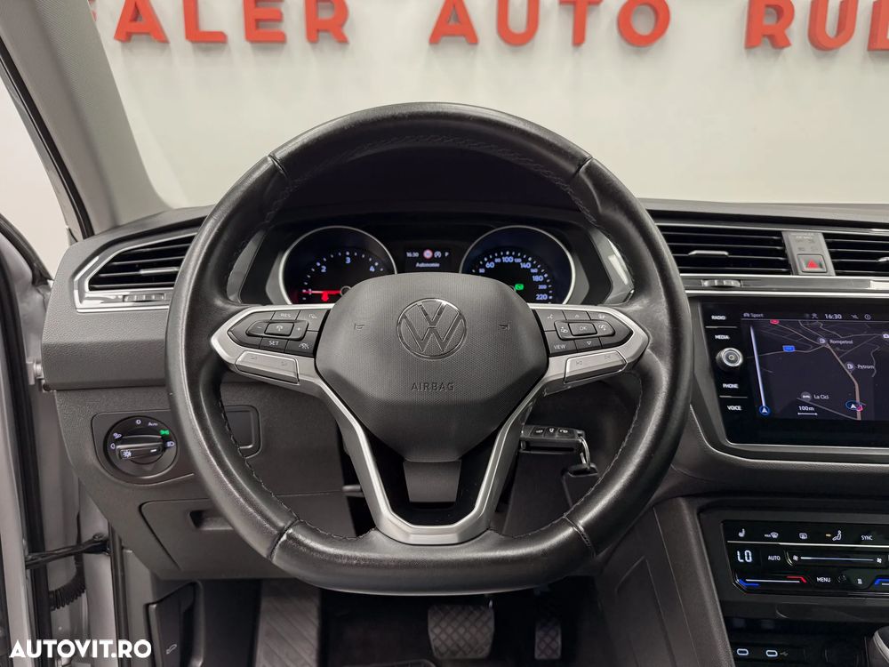Volkswagen Tiguan 2.0 TDI SCR 4MOTION DSG Life - 28