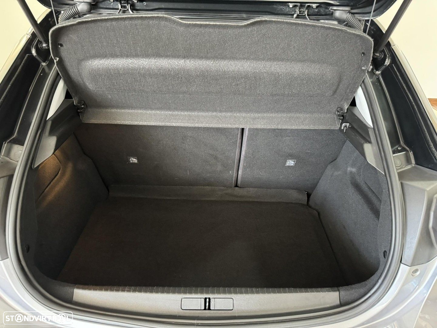Opel Corsa 1.5 D Elegance - 24