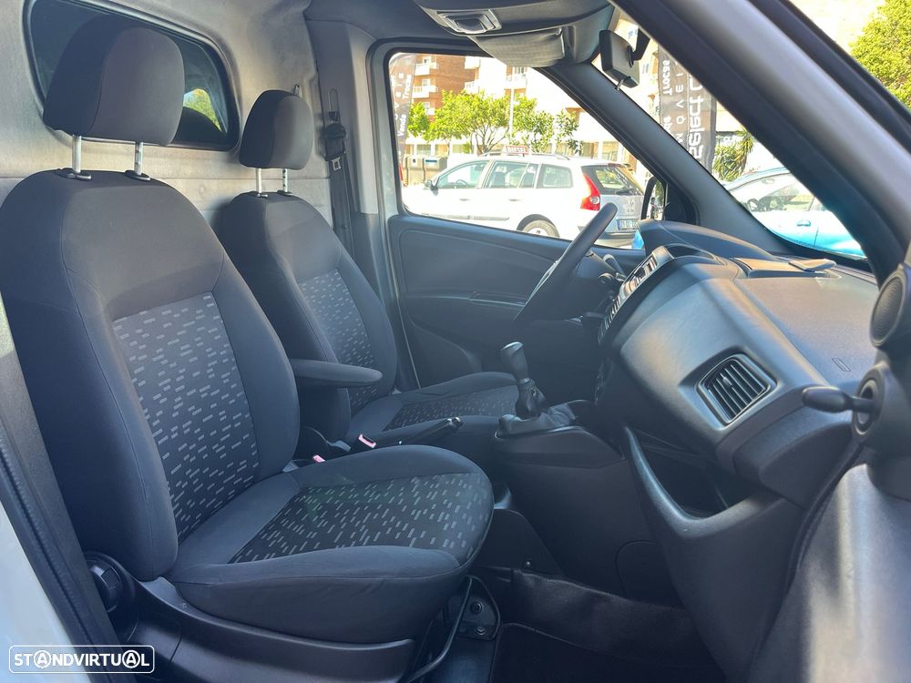 Opel Combo 1.6 CDTI  AC - 9