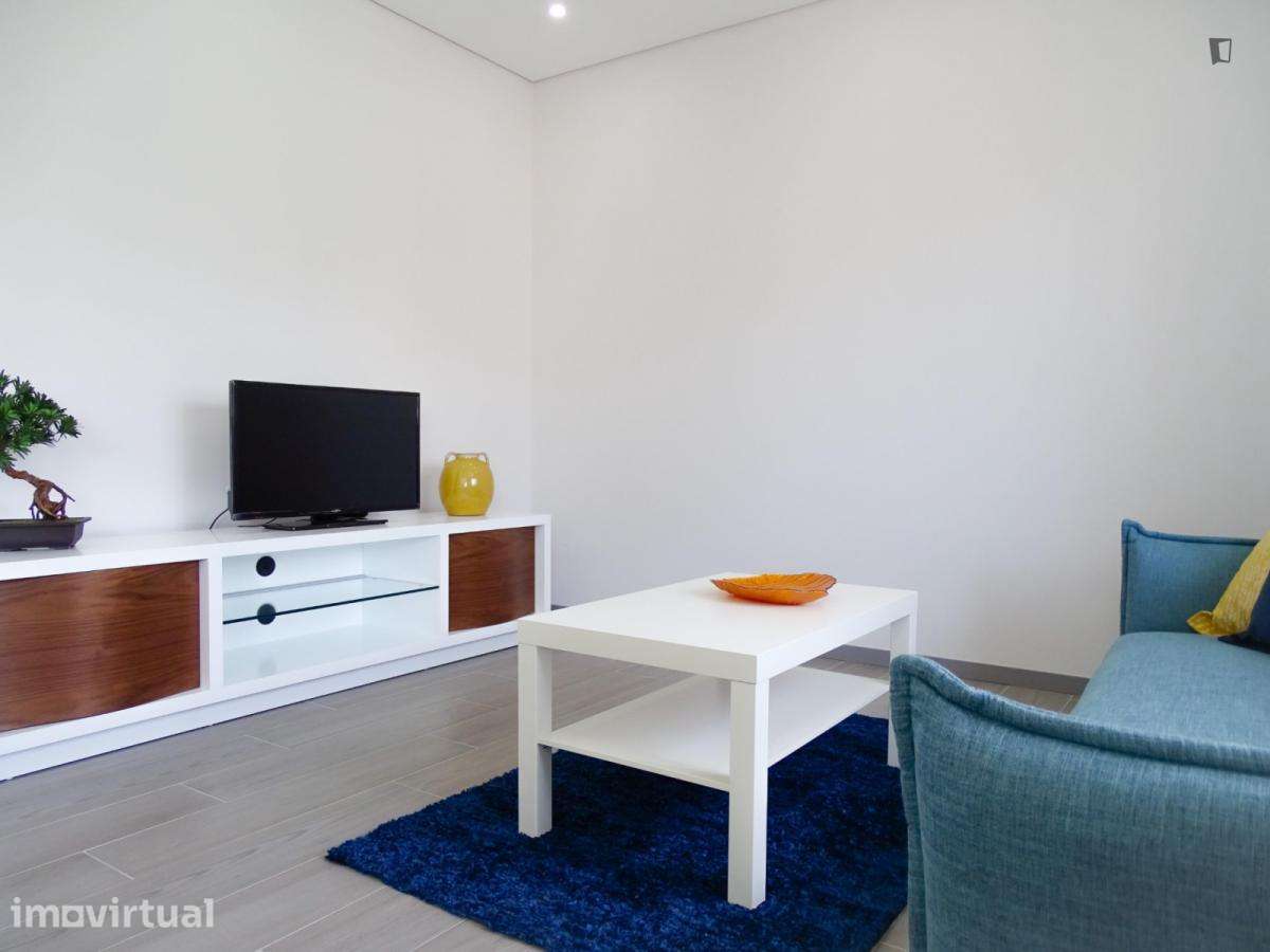 Apartamento com 1 quartos - localizado em Cedofeita Porto - Grande imagem: 5/6