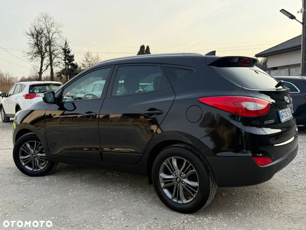 Hyundai ix35 1.6 2WD Fifa World Cup Edition - 17