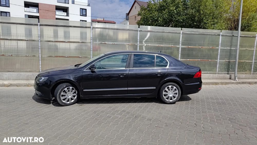 Skoda Superb 2.0 TDI Elegance - 4