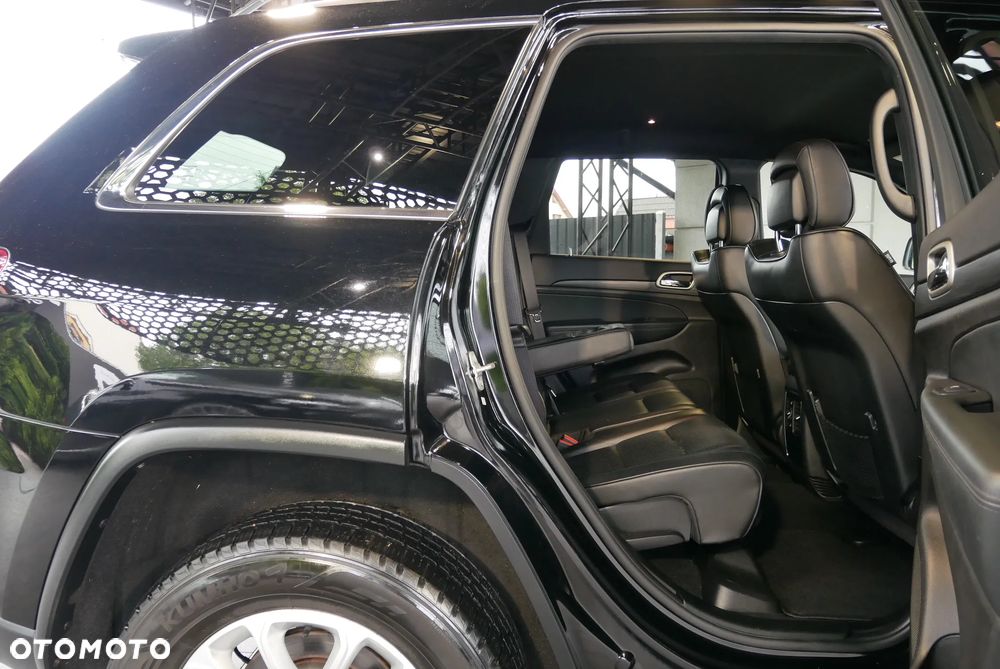 Jeep Grand Cherokee - 11